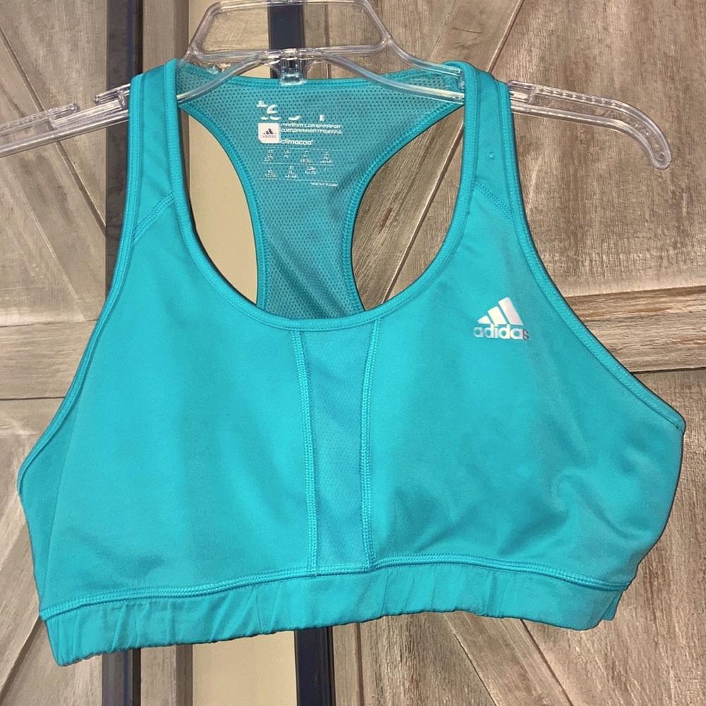 ADIDAS.  Women sport Bra